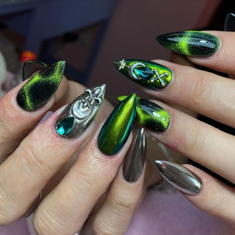 Voodoo Green Nails, Emerald Green Iridescent Nails, Dark Green Iridescent Nails, Emerald Green Holographic Nails, Green Holo Nails, Gemstone Rings, Witch, Gemstones, Nails