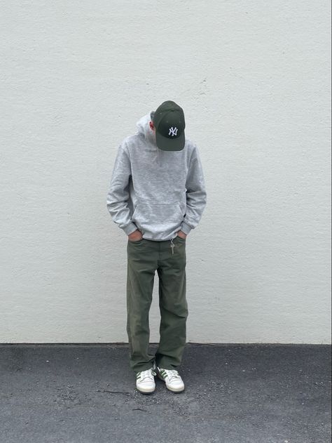 Carpenters Pants Outfit Men, Green Carpenter Pants Outfit, Olive Green Pants Men, Carhartt Pants Outfit, Athletic Pants Outfit, Carpenter Pants Outfit, Gerard Gibson, Cap Outfit Men, Taming 7