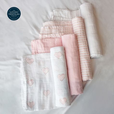 Unique Baby Clothes, Baby Tumblr, Blankets Baby, Baby Life Hacks, Fantastic Baby, Baby Sleep Problems, Swaddle Blankets, Muslin Swaddle Blanket, Muslin Swaddle