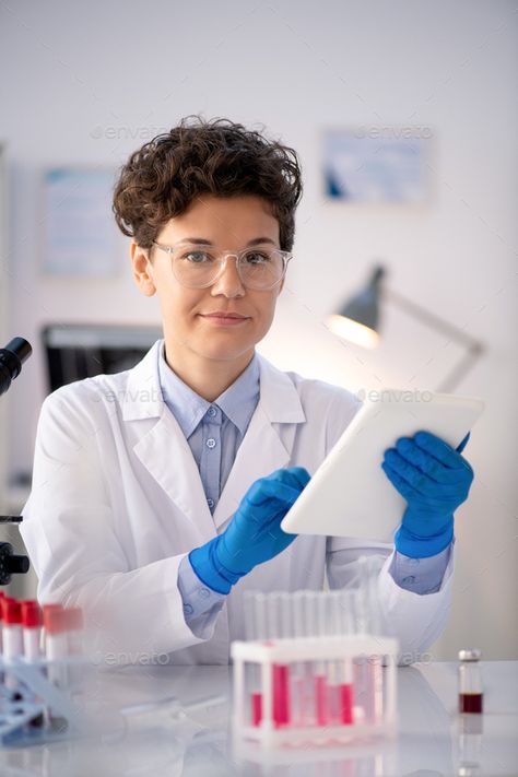 Research Photography, Scientist Portrait, Laboratory Idea, Sitting At Table, Lab Work, Laboratory Design, Work Photography, Medical Laboratory, People Clothes