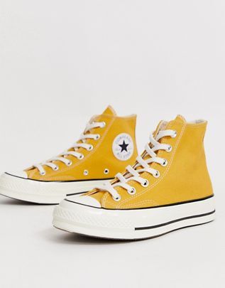 Converse Flat, Yellow Trainers, Mode Converse, Yellow Converse, Yellow Sneakers, Dr Shoes, Sunflower Yellow, Converse Chuck 70, Yellow Shoes