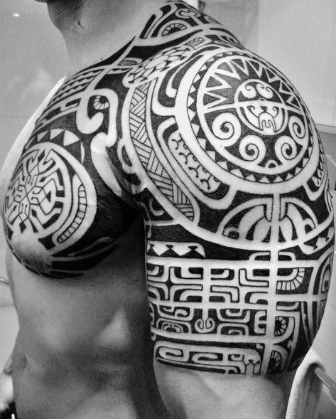 Maori Tattoo Arm, Maori Tattoo Meanings, Tato Maori, Maori Tattoos, Filipino Tattoos, Marquesan Tattoos, Maori Tattoo Designs, Muster Tattoos, Samoan Tattoo