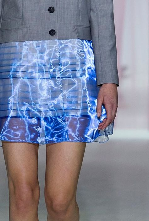 Christian Dior S/S 2013 Catwalk Models, Futuristic Fashion, Fashion Fabric, Art Clothes, Optical Illusions, Fashion Model, Bavaria, Fashion Details, Cute Fashion