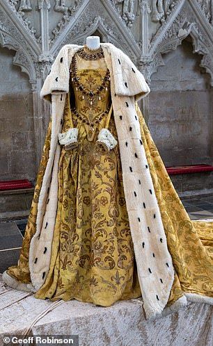 Dresses and outfits worn by stars including Claire Foy, Cate Blanchett (pictured right), G... Princess Outfits Royal, Queen Outfits Royal, Queen Attire, The Great Dresses, Royalty Clothes, Iconic Costumes, Game Of Thrones Dress, Queen Clothes, Ely Cathedral