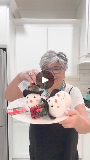 Snowman Mantle Ideas, Dollar Tree Snowman Crafts, Dollar Tree Serving Tray, Snowman Centerpiece Ideas, Snow Crafts, Candied Pineapple, Organize Ideas, Ladies Group, Christmas Videos