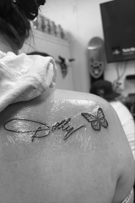 Tattoo ideas, Dolly tattoo, butterfly tattoo, Dolly Parton tattoo Dolly Parton Quote Tattoo, Dolly Tattoo Design, Dolly Inspired Tattoo, What Would Dolly Do Tattoo, Dolly Parton Butterfly Tattoo, Dolly Parton Graduation Party, Nashville Themed Tattoos, Dolly Parton Nails Ideas, Dolly Parton Inspired Tattoo