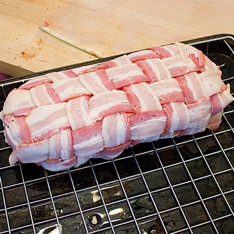 Smoked Fatty, Smoked Chicken Breast Recipe, Bbq Spice Rub, Smoked Beef Brisket Recipes, Bacon Wrapped Pork Loin, Bacon Weave, Smoker Ideas, Bbq Spice, Meat Smoker