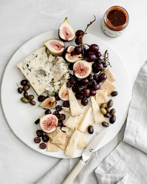 Grazing Platter, Charcuterie Ideas, Snacks Ideas, Wine Photography, Catering Ideas Food, Charcuterie Inspiration, Party Dishes, Charcuterie And Cheese Board, Charcuterie Recipes