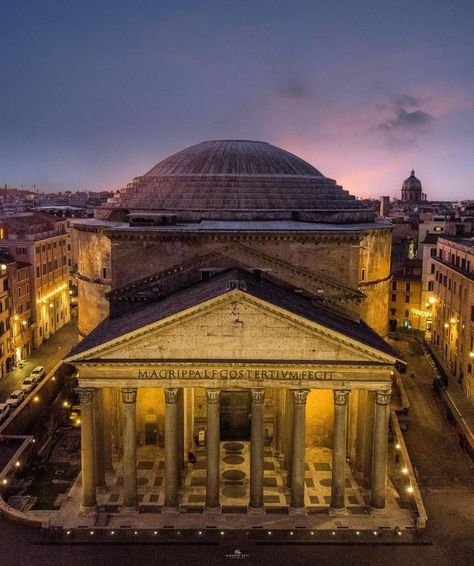 Tripscout Italy on Instagram: “The Majestic Pantheon of Rome🙌 📸: @giorgioteti . . #italy #italy🇮🇹 #italia #rome #roma #ilikeitaly #visititaly” Rome Pantheon, Pantheon Rome, Italy Photos, Europe Fashion, Visit Italy, Art History, Taj Mahal, Rome, Monument