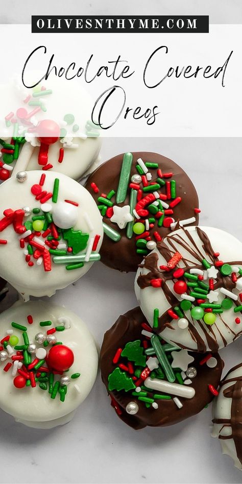 Oreo Dipped In Chocolate Christmas, Chocolate Covered Oreos For Christmas, Covered Oreos How To Make, Dipped Oreos How To Make, Christmas Oreos Chocolate Covered, Oreo Bon Bons, Holiday Oreos, Dipped Oreos Christmas, Oreos Dipped In Chocolate