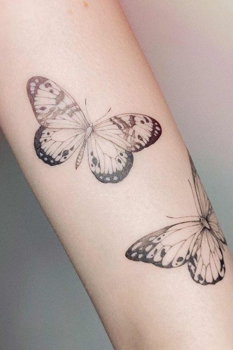 Beautiful Butterfly Tattoo Ideas to Decorate Your Body ★ The Saturation of Your New Tattoo and What Affects It Tattoo Borboleta, Realistic Butterfly Tattoo, Butterfly Tattoos Images, Inner Forearm Tattoo, Mom Tattoo Designs, Mommy Tattoos, Butterfly Tattoos For Women, Tattoo Signs, Butterfly Tattoo Designs