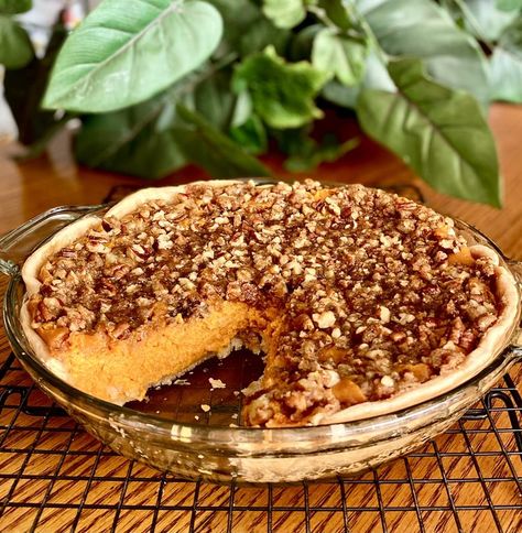 Carrot Pecan Crunch Pie Recipe Carrot Pie Recipe, Pureed Carrots, Carrot Pie, Pecan Crunch, Classic Pumpkin Pie, Pumpkin Pecan Pie, Cream Custard, Candied Ginger, Crunchy Pecans