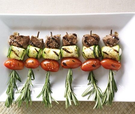 House Home Photo Mediterranean Lamb Skewers Recipe Mediterranean Lamb, Bbq Cocktails, Mediterranean Party, Veggie Kebabs, Garden Party Recipes, Lamb Skewers, Cocktail Party Food, Elegant Food, Skewer Recipes