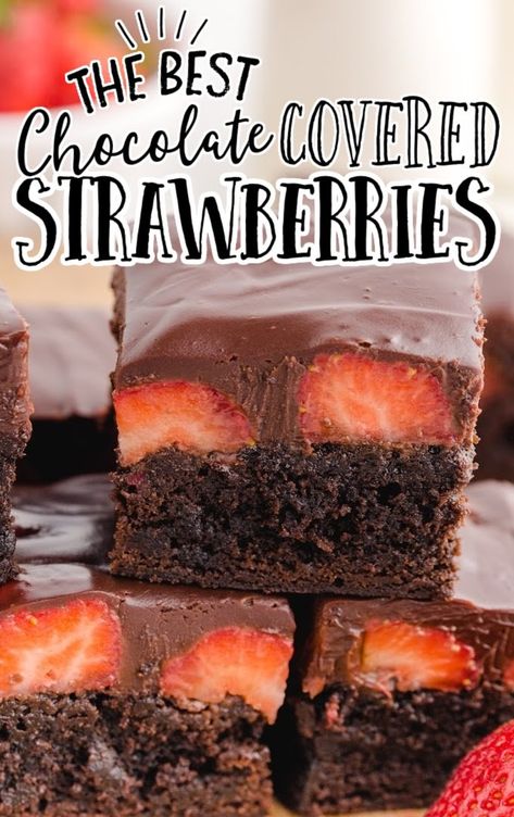 Brownies With Strawberries, Good Desserts To Make, Brownie Treats, Strawberry Brownies, Most Popular Desserts, Covered Strawberry, Chocolate Covered Strawberry, Chewy Brownies, Caramel Brownies