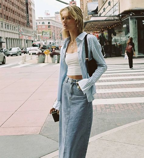 woman standing outside a restaurant wearing cute striped shirt and denim midi skirt brunch outfit ideas Everyday Outfits For School Casual, Everyday Outfits For School, Shirt Skirt Outfit, Denim Midi Skirt Outfit, Outfits For School Casual, Brunch Outfit Ideas, Outfits With Striped Shirts, 2024 Clothes, Denim Shirt Outfit