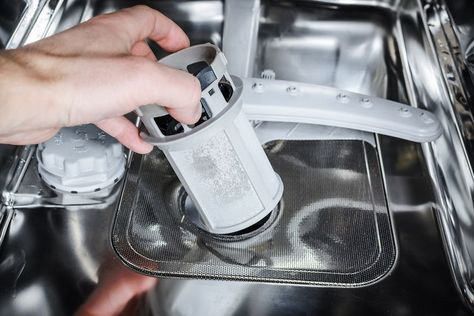 How to Clean a Dishwasher Filter So Your Plates and Glasses Sparkle Clogged Dishwasher, Clean A Kitchen, Dishwasher Filter, Cleaning Your Dishwasher, Cleaning Dishwasher, Hack My Life, Cleaning Tips Tricks, Cleaning Laundry, Spring Clean