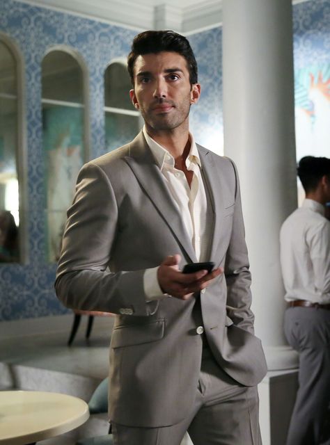 Fans Criticize Jane The Virgin For Making Rafael White+#refinery29 Jane The Virgin Rafael, Rafael Solano, Jane And Rafael, Dean Forester, The Shocker, Justin Baldoni, Gina Rodriguez, Superman Lois, Wwe Nxt