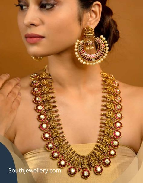 Kundan Bottu Mala, Gold Wedding Jewelry Necklace, Bottu Mala, Gold Jewelry Prom, Bridal Jewellery Inspiration, Wedding Jewelry Sets Bridal Jewellery, Indian Wedding Jewelry Sets, Gold Temple Jewellery, Antique Gold Jewelry Indian