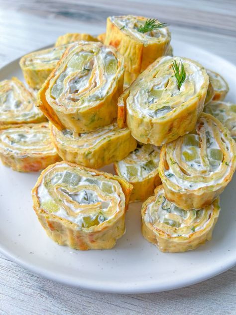 Zucchini Egg Roll Zucchini Egg Roll, Vegetable Rolls, Zucchini Egg, Zucchini Roll, Modern Nonna, Zucchini Oatmeal, Zucchini Rolls, Zucchini Recipe, Healthy Eggs