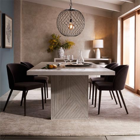 Dining Room Inspo, Modern Rugs Grey, Italian Dining, Dining Room Interiors, Dining Room Chairs Modern, Dining Table Design, Dining Room Inspiration, Modern Dining Table, Kitchen Decoration