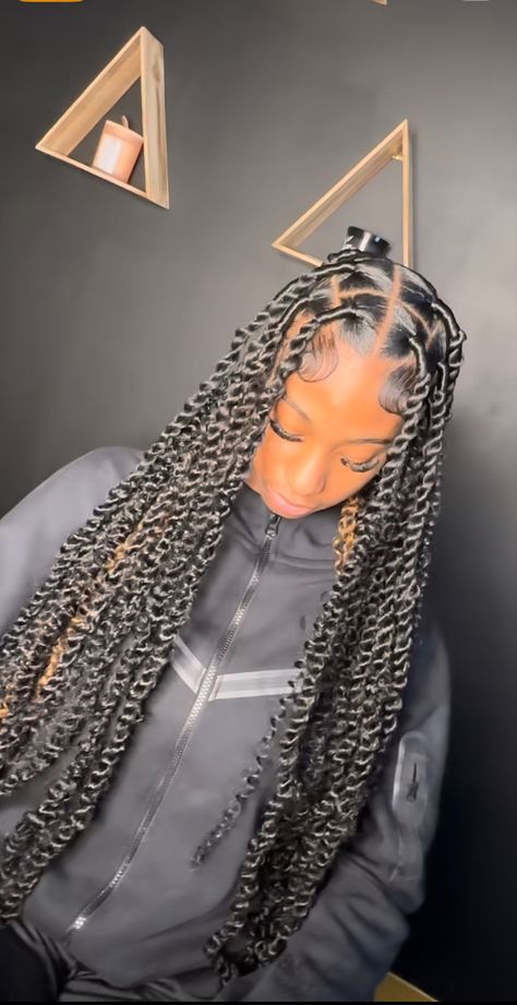 Jamaican Twist Braid Hairstyles, Jumbo Island Twist, Passion Twists Hairstyle With Color, Twist With Color, Large Passion Twists, Boho Passion Twists, Passion Twists Hairstyle, Passion Braids, Short Shaved Hairstyles