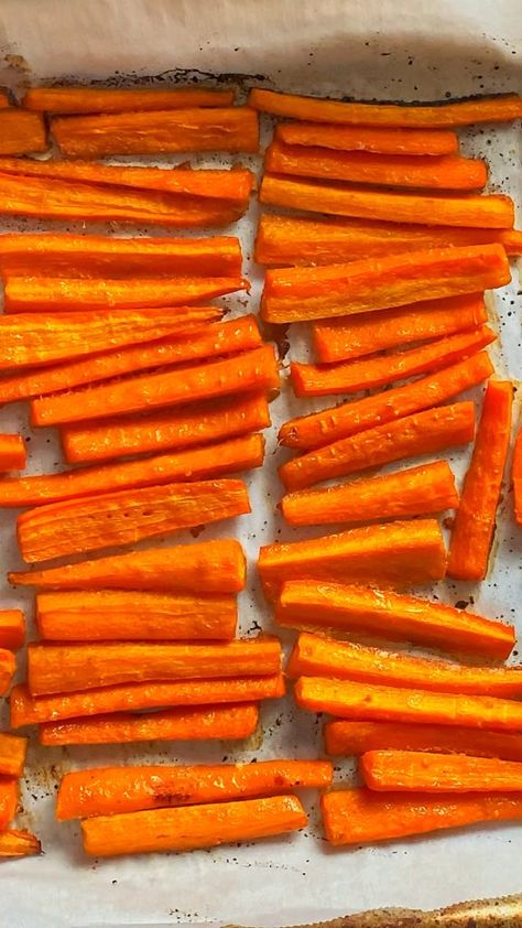 Miso Maple Carrots – Sushi Day Maple Dijon Roasted Carrots, Maple Carrots, Grainy Mustard, White Miso, Cooking Ingredients, Roasted Carrots, Sunday Dinner, Veggie Sides, Rice Vinegar