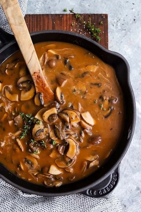 Mushroom Gravy Sauce, German Mushroom Gravy, Gravy Mushroom, Homemade Gravy Recipe, Gravy From Scratch, Mushroom Gravy Recipe, Mushroom Sauce Recipe, Homemade Gravy, Marinade Sauce