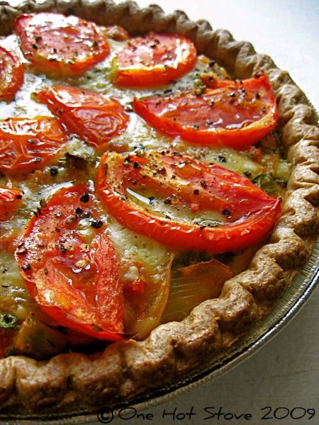 Julia Child's Provencal Tomato Quiche. One pinner says:  I made this last summer with fresh tomatoes and it was "out of this world" delicious! Julia Childs Quiche Recipe, Tomato Quiche, Savory Tarts, Julia Child Recipes, Tomato Dishes, Sunday Dinners, Breakfast Meals, French Dishes, Cozy Meals