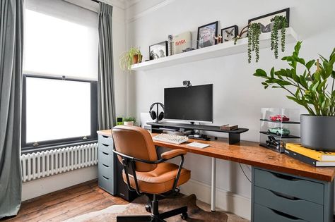 Eclectic Office, Victorian Townhouse, Workspace Inspiration, Victorian House, Home Office Setup, Office Setup, Victorian Homes, Office Space, Work Space