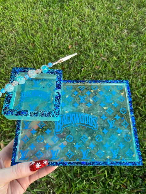 Resin Crafts For Smokers, Backwoods Tray, Diy Rolling Tray Ideas Resin, Resin Rolling Tray Ideas, Diy Rolling Tray Ideas, Resin Ashtray Ideas, Backwoods Logo, Diy Resin Wall Art, Resin Rolling Tray