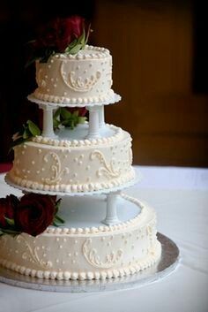 Three Tier Wedding Cake, Ivory Wedding Cake, Decorative Cakes, Traditional Wedding Cakes, Traditional Wedding Cake, Wedding Anniversary Cake, Wedding Cakes With Cupcakes, White Wedding Cakes, Wedding Cake Decorations