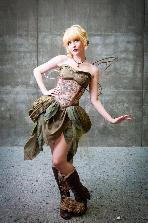 Steampunk Tinkerbell  Cosplayer: Maid of Might Cosplay  Photographer: Joits Steampunk Tinkerbell, Steampunk Disney Princesses, Tinkerbell Cosplay, Tinkerbell Costume, Steampunk Fairy, Pirate Fairy, Princess Cosplay, Steampunk Cosplay, Disney Cosplay