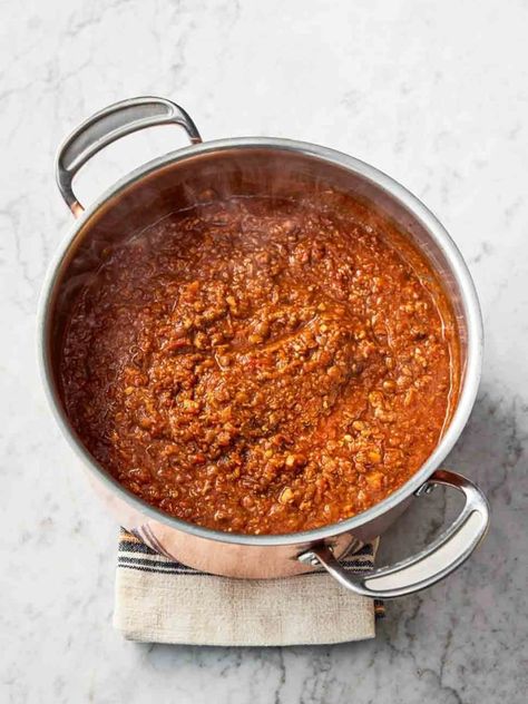 A better Bolognese | Jamie Oliver recipes Fakeaway Recipes, Bolognese Recipe, Jamie Oliver Recipes, 5 Ingredient Recipes, Healthy Family Meals, Chicken Pasta Recipes, Quick Healthy Meals, Air Fryer Recipes Healthy, Easy Family Meals