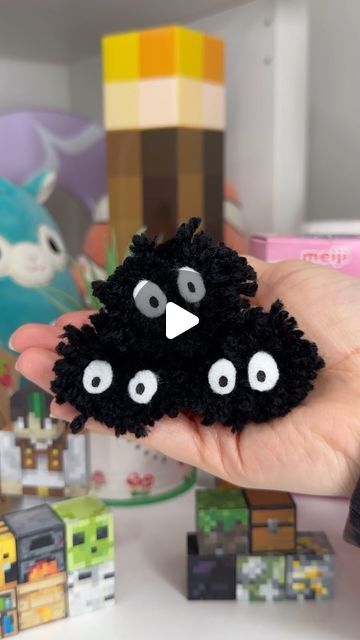 Soot Sprite Diy, Room Decor Artist, Studio Ghibli Diy, Totoro Diy, Studio Ghibli Crafts, Totoro Art, Soot Sprite, Soot Sprites, Pinterest Diy Crafts