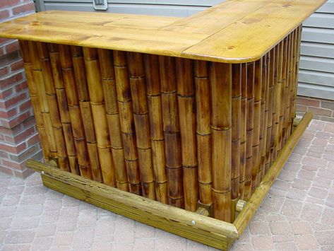 #bamboo #bar #tiki Bamboo Cafe Design Ideas, Bamboo Bar Design, Diy Bar Table, Tiki Bar Stools, Bar Outdoor Design, Tiki Bars Diy, Bamboo Projects, Bamboo Furniture Diy, Surf Bar