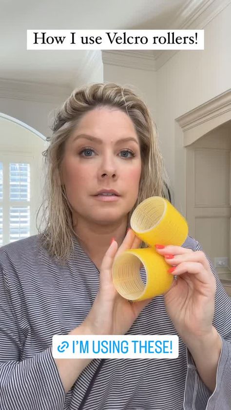 Velcro Rollers = @k8_smallthings Blowout Velcro Rollers, Dry Bar Rollers, Velcro Rollers Short Hair Tutorial, How To Put In Velcro Rollers, Short Hair In Rollers, Volume With Rollers, Using Rollers For Volume, Velcro Roller Placement, Using Velcro Rollers For Volume