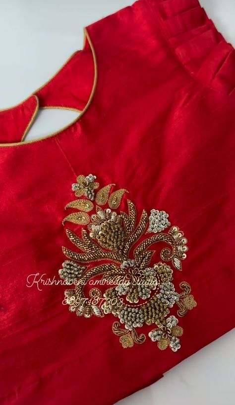 Buttis Work Blouse Design, Butties Maggam Work, Blouse Works, Blouse Designs High Neck, Latest Bridal Blouse Designs, Latest Blouse Designs Pattern, Aari Blouse, New Saree Blouse Designs, Latest Model Blouse Designs