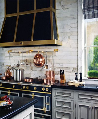 Fabulous La Corneau...great looking hood, love the way they applied the marble like subway tile...love! Parisian Style Home, French Kitchen, Decoration Inspiration, Counter Tops, Kitchen Remodel Idea, Beautiful Kitchens, Pots And Pans, Design Furniture, Dream Kitchen