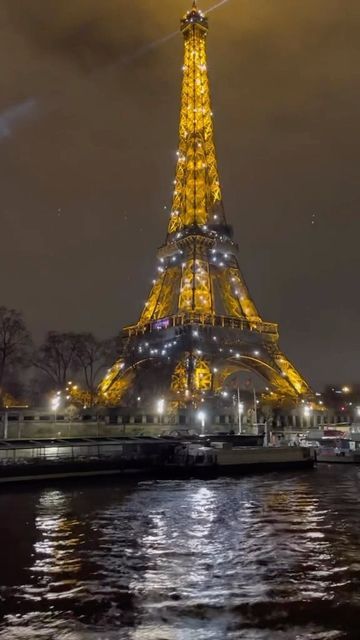 Siene River Cruise Paris France, Paris River Cruise, Seine River Cruise, Paris Christmas, Europe 2023, Seine River, Paris France Travel, The Seine, Chasing Dreams