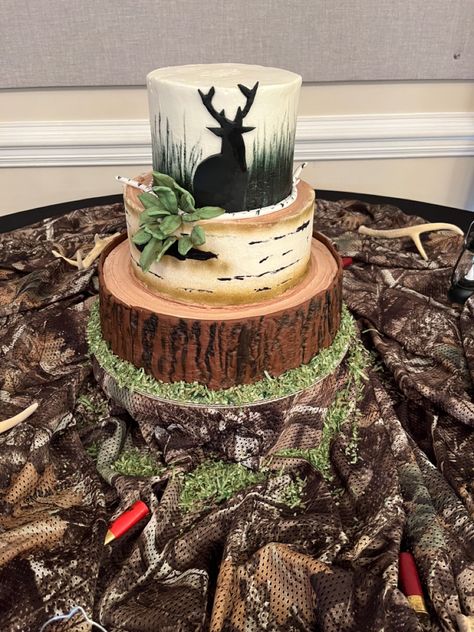 Hunter Birthday Cake, Hunting Theme Cake, Deer Hunting Cake, Hunter Birthday, Hunting Cake, Hunting Theme, Hunting Themes, Cake Kids, Deer Hunter