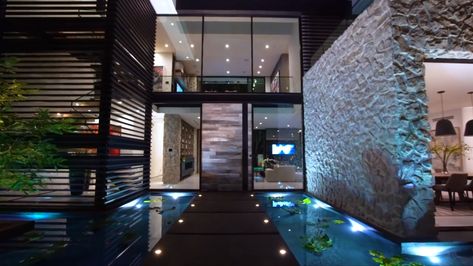 Koi Pond House Entrance, Koi Pond Entrance Home, Zen Entrance, Pond Entrance, Houses Entrance, Greenhouse Kitchen, Luxury Houses Entrance, Indoor Pond, Koi Pond Design