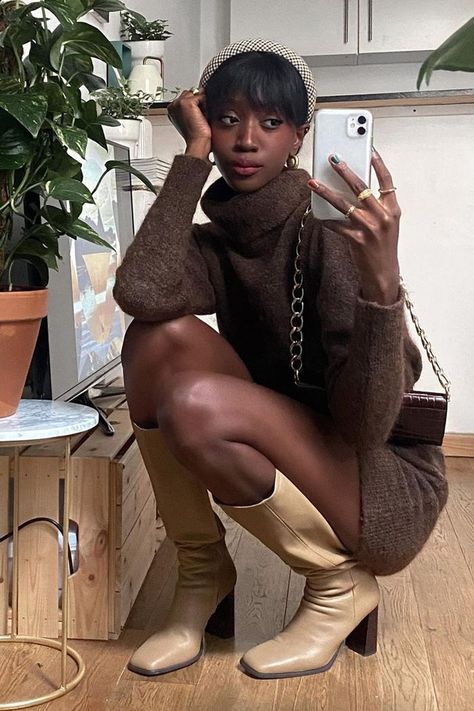 I Don’t Wear Mini Dresses in Winter, But These Outfits Just Changed My Mind Emmanuelle Koffi, Puppy Aesthetic, Casual Thanksgiving Outfits, Italian Summer Outfits, Winter Mini Dresses, Cute Thanksgiving Outfits, European Summer Outfits, Chic Winter Outfits, Nashville Outfits