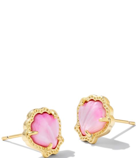 From Kendra Scott, the Brynne Shell Stud Earrings feature:Stud earrings14k gold plated brassPost closureApprox. 0.42" L X 0.40" WImported. Kendra Scott Hoop Earrings, Kendra Scott Seashell, Pura Vida Earrings, Cute Preppy Accessories, Gold Kendra Scott Earrings, Beachy Jewlery, Kendra Earrings, Preppy Wishlist, Preppy Accessories