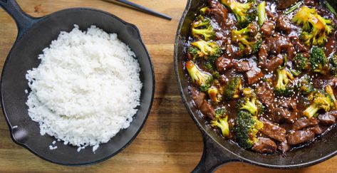 Wild Game Recipe, From a Chef: Venison and Broccoli Venison And Broccoli, Venison Backstrap, Deer Recipes, Big Buck, Deer Meat, Broccoli Recipe, Asian Sauce, Broccoli Stir Fry, Stir Fry Recipe