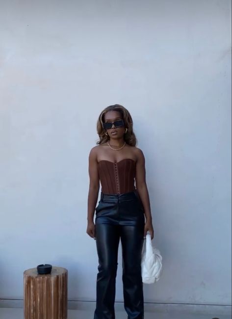 Strapless Top Outfit, Strapless Top, Leather Pants, Cute Outfits, Top Outfits, Pants, Women's Top, Leather, Trousers