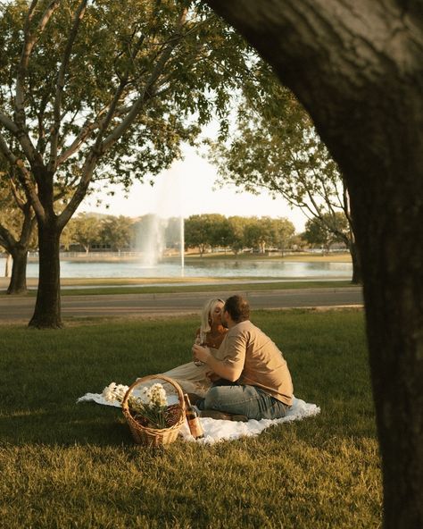 Date night in the park 🧺🤍 I have all the goodies if you’re wanting to set up a picnic for your session. You just bring the food/drinks & the laughter ✨ Park Date, Date Night In, Picnic Date, Tough Love, Couple Photoshoot, A Picnic, Food Drinks, Couples Photoshoot, Love Book