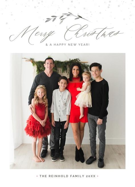 Black And Red Family Photo Outfits, Christmas Family Photos What To Wear, December Family Pictures Outfits, Family Holiday Photos Outfits, Year In Review Christmas Card, Holiday Photos Outfits, Family Christmas Pictures Outfits, Christmas Photos Outfits, Merry Christmas Card Photo