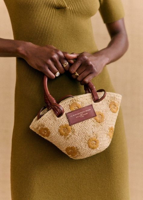 Justine Mini Basket - Raffia embroidery ochre flowers - Raffia - Sézane Ochre Flowers, Raffia Embroidery, Mini Basket, Diy Bag Designs, Embroidery Bags, Paris Outfits, Handbag Patterns, Raffia Bag, Patchwork Bags