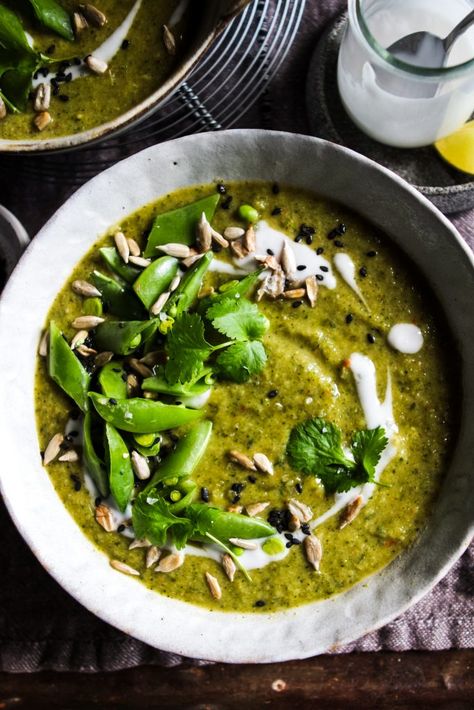 Spiced Broccoli, Courgette and Coconut soup Kouign Amann Recipe, Courgette Soup, Seasonal Vegan Recipes, Delicious Broccoli, Healthy Greens, Vegetable Soups, Kouign Amann, Green Soup, Coconut Soup