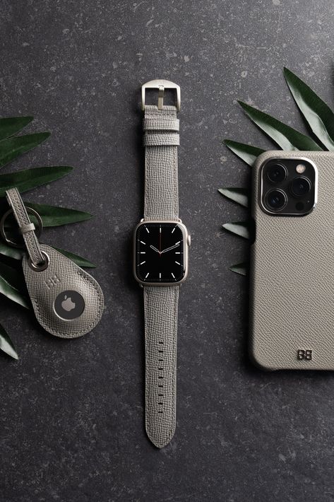 Apple Watch Men, Apple Watch Leather, Herren Style, Apple Technology, Iphone Obsession, Outfits Hombre, New Apple Watch, Apple Watch Models, Apple Watch Bands Leather